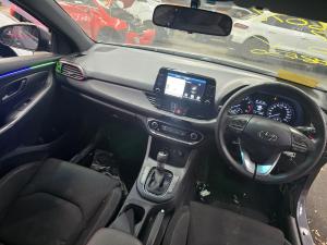 2018 Hyundai I30 2.0L G4NC AUTO 6SPD FWD ACTIVE image 6