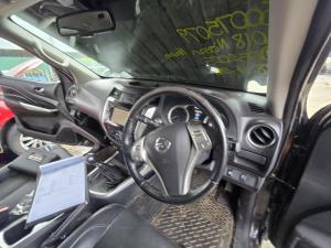 2019 Nissan Navara NP300 ST-X image 6