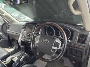 2013 Toyota Land Cruiser VDJ200R SAHARA image 6