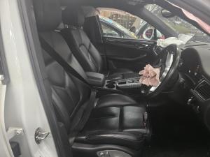 2017 Porsche Macan 3.0DT CTBA AUTO 7SPD 4WD S LUXURY image 6