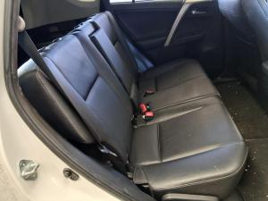 2015 Toyota Rav4 XA40 image 6