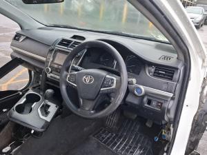 2017 Toyota Camry AVV50R image 6