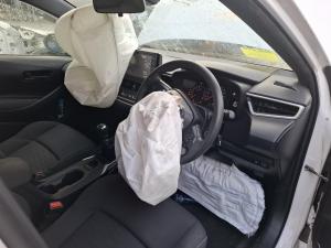 2018 Toyota Corolla MZEA12R image 6
