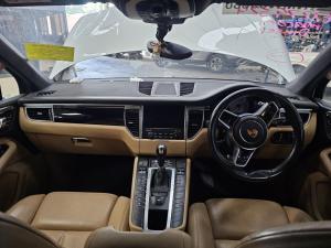 2016 Porsche Macan 3.0DT CTBA AUTO 7SPD 4WD S image 6