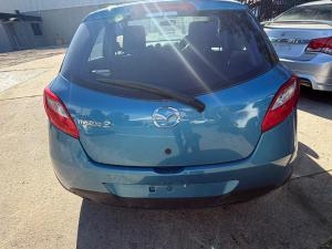 2014 Mazda 2 image 6