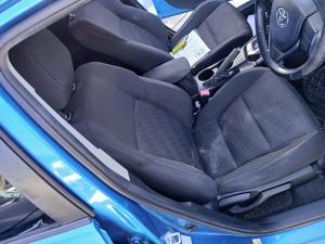 2015 Toyota Corolla ZRE182R image 6