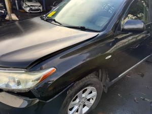 2012 Toyota Kluger image 6