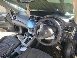 2014 Nissan Pulsar B17 ST image 6