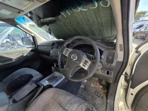 2012 Nissan Navara D40 ST-X 550 image 6