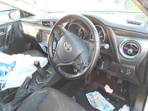 2015 Toyota Corolla ZRE182R image 6