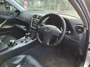 2005 Lexus Is250/is250c image 6