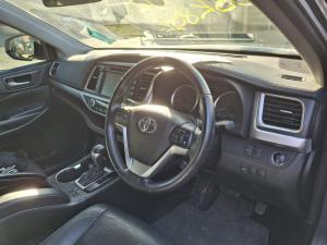 2017 Toyota Kluger GSU50R image 6