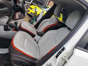 2015 Jeep Renegade BU image 6