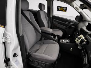 2015 Ssangyong Stavic 2.0DT D20DTR AUTO 5SPD RWD A100 image 6