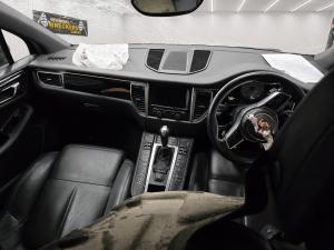 2016 Porsche Macan 3.0DT CTBA AUTO 7SPD 4WD S image 6