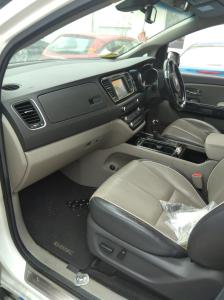 2015 Kia Carnival YP image 6