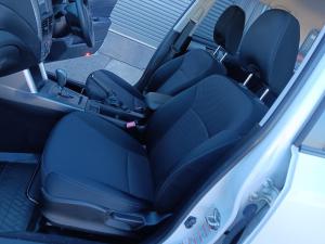 2011 Subaru Forester SH image 6