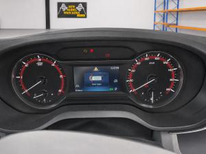2023 Ldv Deliver 9 2.0DT SC20M150Q5 AUTO 6SPD RWD MWB MID ROOF image 6