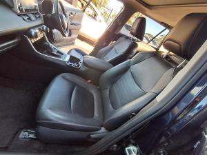 2019 Toyota Rav4 XA50 image 6