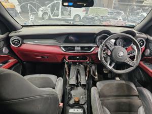 2019 Alfa Romeo Stelvio 2.9TT AUTO 8SPD 4WD QUADRIFOGLIO image 6
