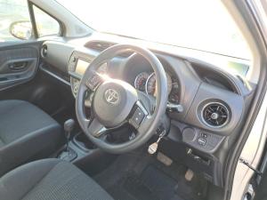 2017 Toyota Yaris NCP130R image 6
