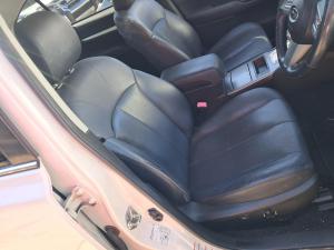 2011 Subaru Liberty 5TH GEN image 6