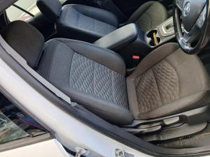 2019 Holden Equinox EQ image 6