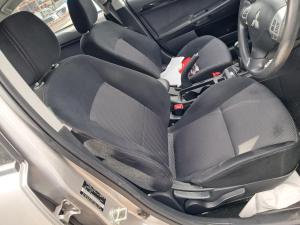 2016 Mitsubishi Lancer CF image 6
