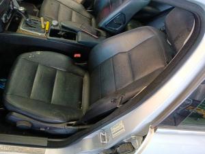 2010 Mercedes Benz C Class W204/S204 image 6
