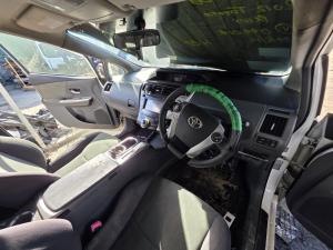 2012 Toyota Prius ZVW40R WAGON image 6