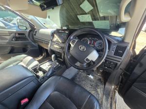 2014 Toyota Land Cruiser VDJ200R GXL image 6
