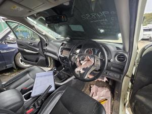 2017 Nissan Navara NP300 ST-X image 6
