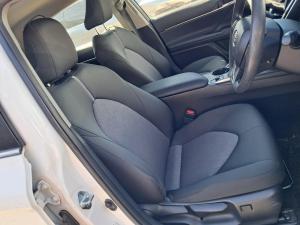 2021 Toyota Camry XV70 image 6
