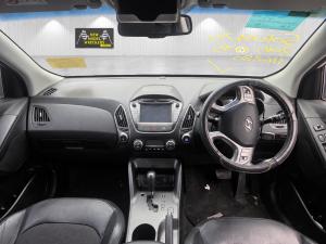 2015 Hyundai Ix35 2.0L G4NC AUTO 6SPD FWD ELITE image 6