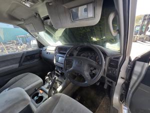 2002 Mitsubishi Pajero NM GLS image 6