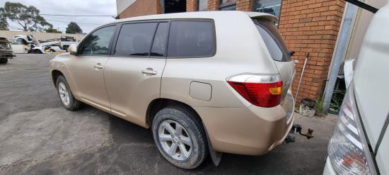 toyota Kluger Sep 2009 Parts & Wrecking