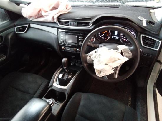 nissan ST AWD 5 SEAT May 2016 Parts & Wrecking