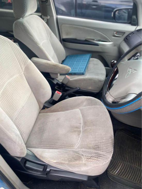mitsubishi Grandis 2005 Parts & Wrecking