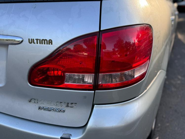 toyota Avensis 2004 Parts & Wrecking