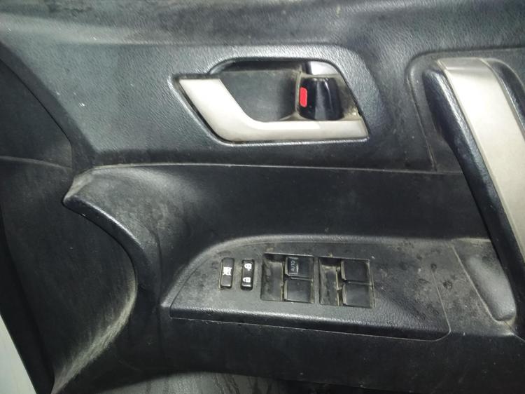 toyota Kluger GSU40-GSU45 4X4 KX-R 5 SEAT Aug 2007 Parts & Wrecking