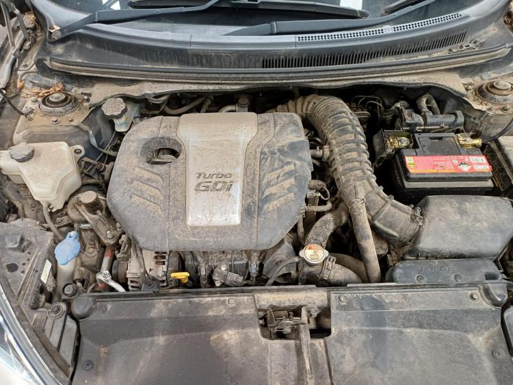 hyundai Veloster FS Apr 2013 Parts & Wrecking