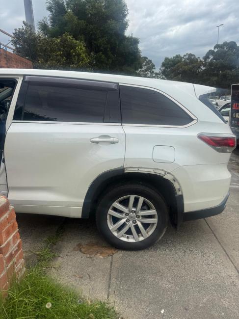 toyota Kluger GSU50R Aug 2015 Parts & Wrecking