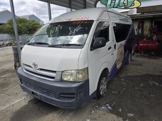 toyota Hiace KDH COMMUTER Feb 2005 Engine Motor 