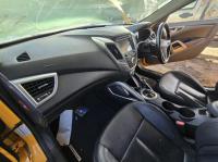 2013 Hyundai Veloster FS + image 7
