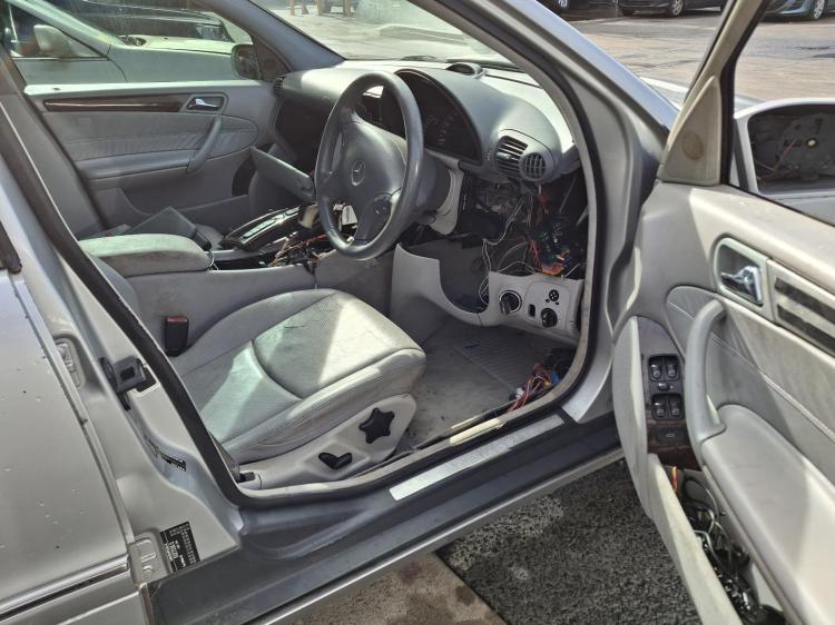 mercedes benz C Class C 230 ELEGANCE Aug 2001 Parts & Wrecking