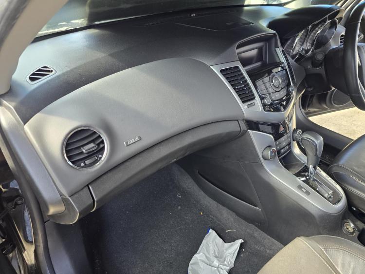 holden Cruze JG CDX Jan 2011 Parts & Wrecking