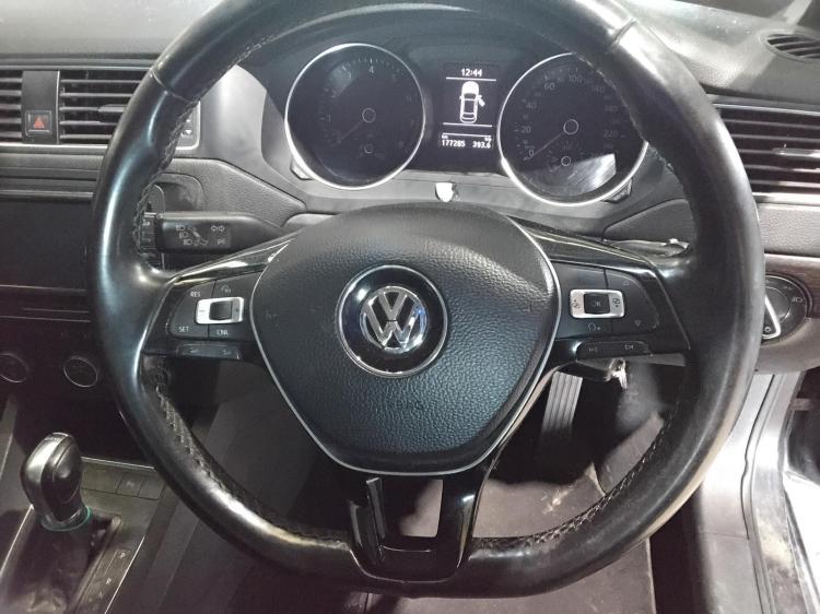 volkswagen Jetta 118TSI COMFORTLINE Feb 2015 Parts & Wrecking