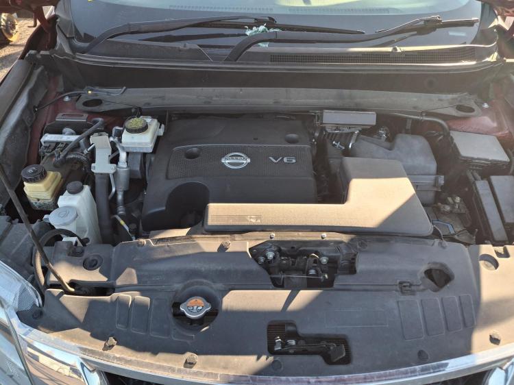 nissan Pathfinder ST FWD May 2015 Parts & Wrecking