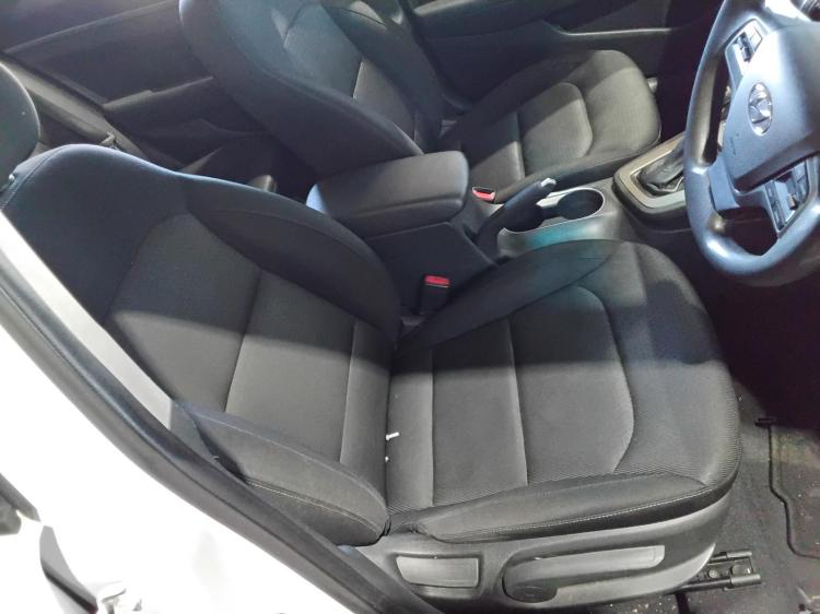 hyundai Elantra ACTIVE Nov 2016 Parts & Wrecking