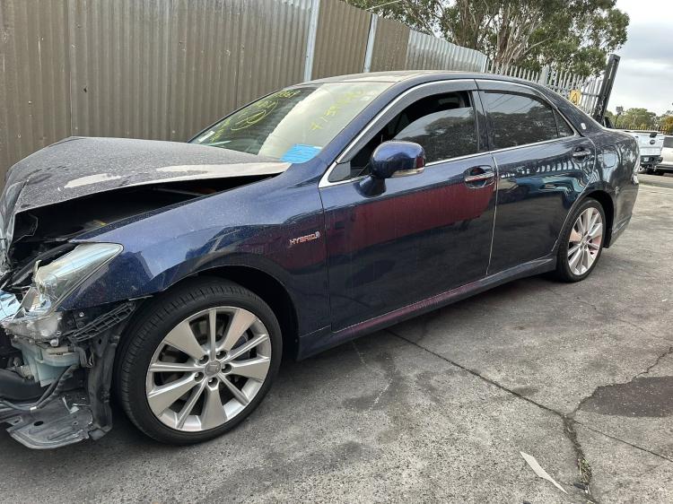 toyota Crown GWS204 Oct 2009 Parts & Wrecking